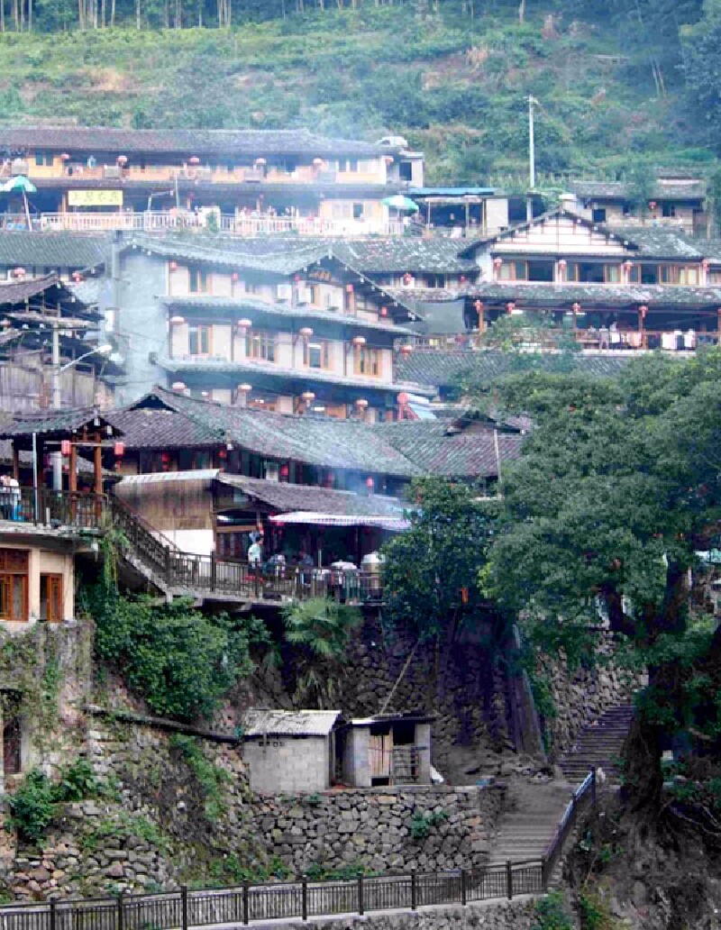 岭上人家