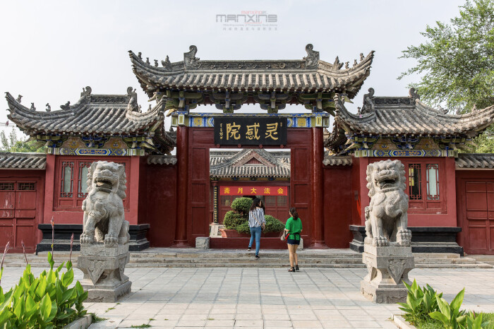 继续前行,"灵感院",看到这个名字让我瞬间想到了最近热播的电视剧《择