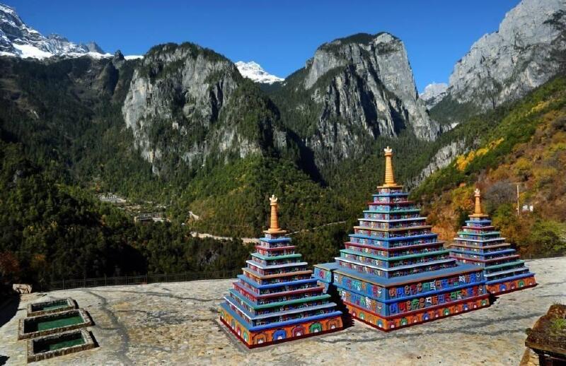 花海塘——香巴拉佛塔      