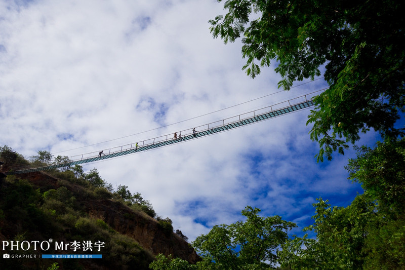 三股水的田園風光還不錯,進入景區之後要一直走下山道,直到下到谷底.