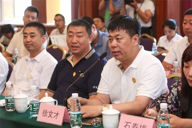 全景龙江天南地北伊春人归乡行动座谈会召开