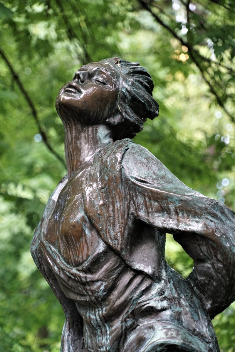 卓娅雕像,最具震撼力的雕塑作品