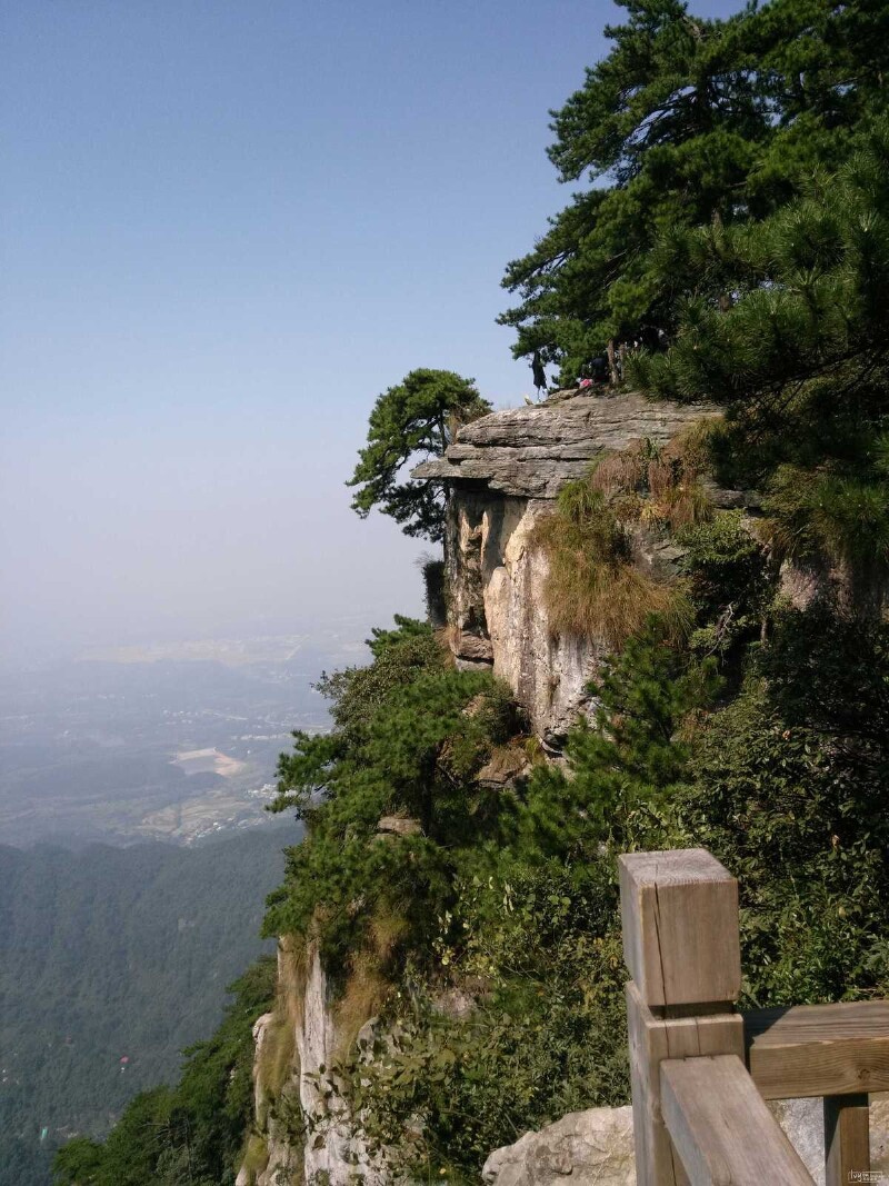 雄伟不羁的五老峰