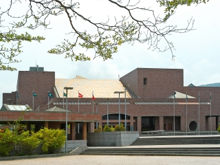 高雄巿立美术馆