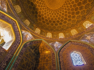 谢赫•卢特夫劳清真寺