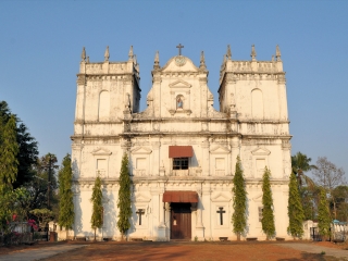 果阿教堂和修道院