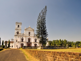 果阿教堂和修道院