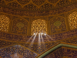 谢赫•卢特夫劳清真寺