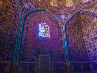 谢赫•卢特夫劳清真寺