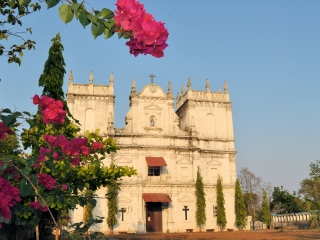 果阿教堂和修道院