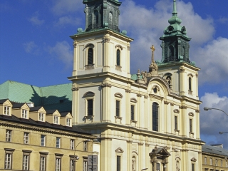 华沙圣十字教堂