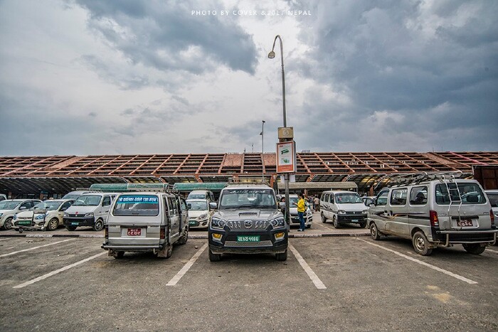 机场门在这里花了近一个半小时,司机也就等了你一个半小时,还好尼泊尔