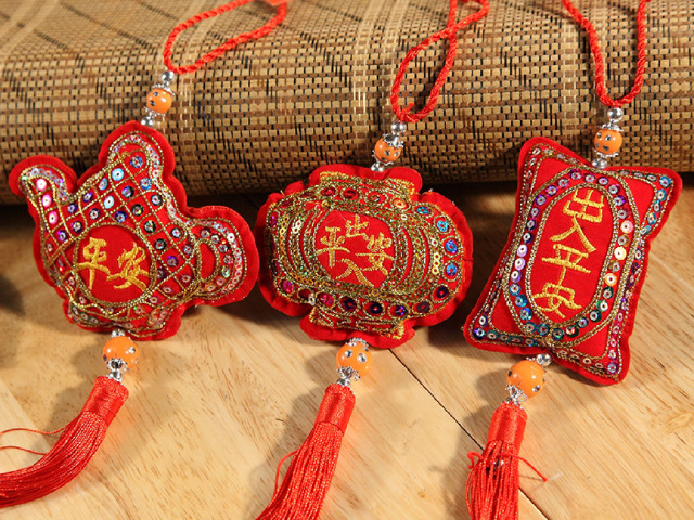 伴手礼:云南特制香包