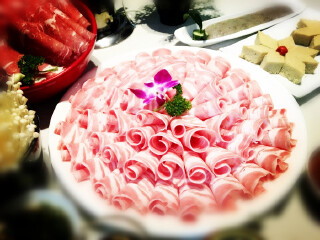 红叶醉美欢乐火锅