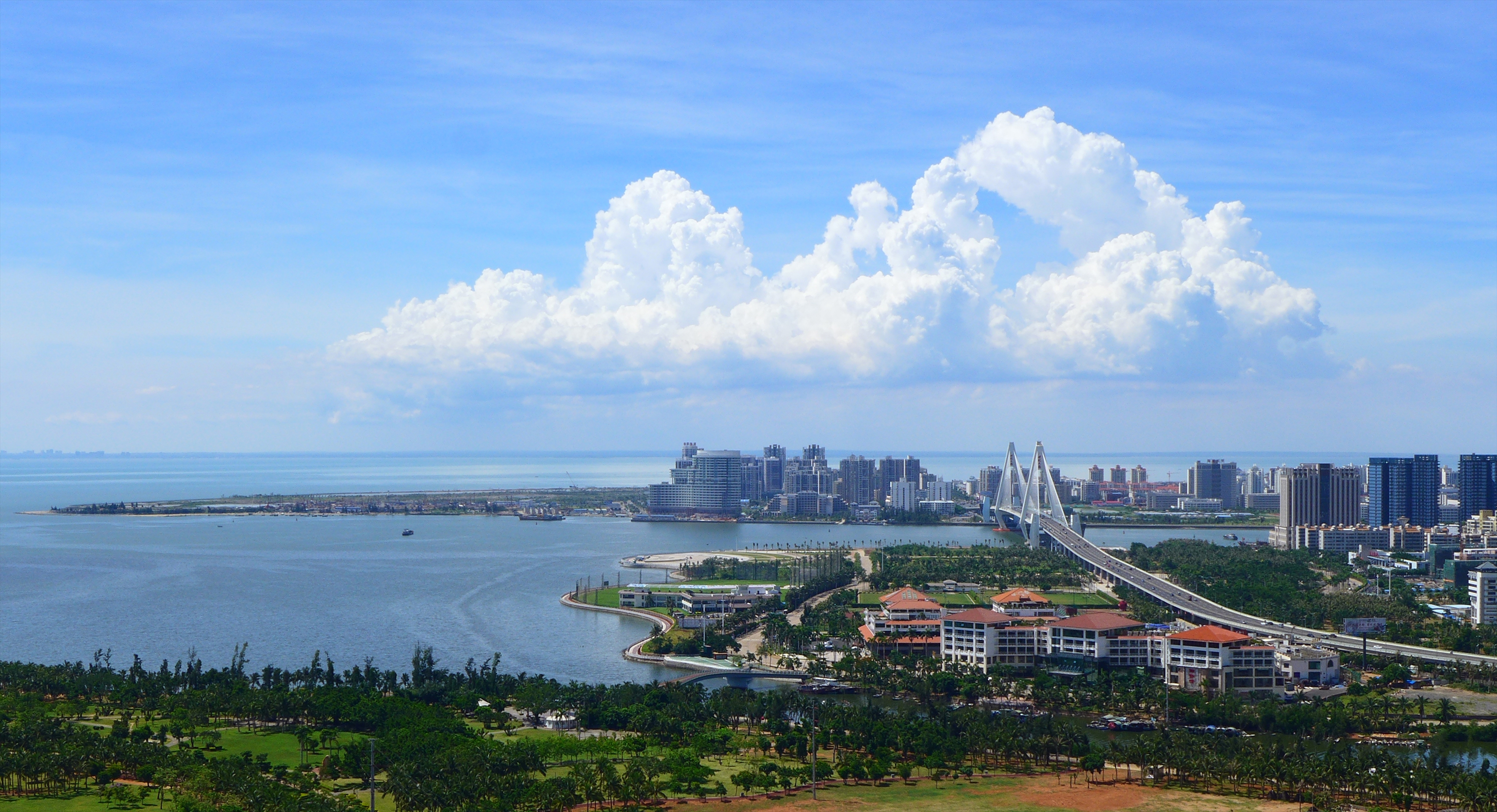  海口香格里拉大酒店自由行2-5日酒景套餐>西海岸区域/室内外泳池和