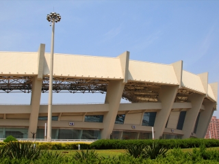 上海八万人体育场