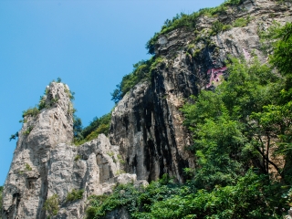 熊耳山双龙大裂谷