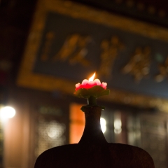 西安香积寺大雄宝殿点灯祈福_12777