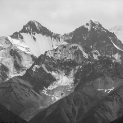 新疆夏塔雪山风光_10860