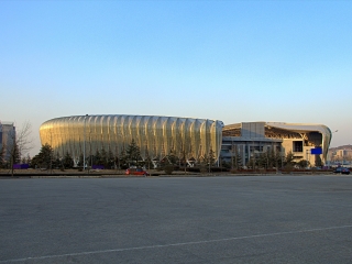 山东省体育中心体育场