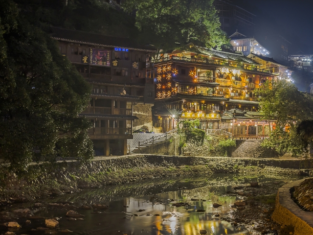  贵州 黄果树 西江千户苗寨 荔波 镇远 北海 涠洲岛双飞10日游>30人