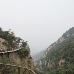 临沂山东沂蒙山龟蒙景区里的栈道_16452