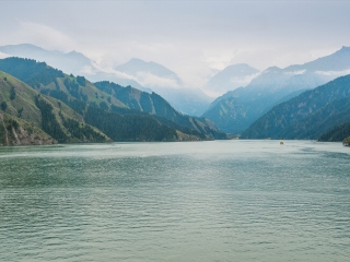 乌鲁木齐天山大峡谷