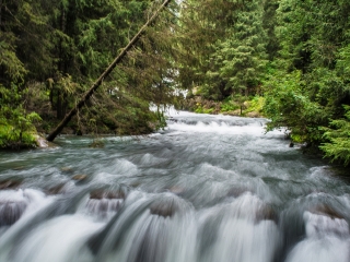 乌鲁木齐天山大峡谷