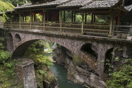 <武夷山-九曲溪-白水洋-鸳鸯溪-太姥山-厦门-鼓浪屿-龙岩土楼双卧9日游>福建全景，北京成团带全陪，鼓浪屿宿一晚，含九曲溪漂流