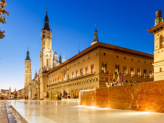  西班牙-葡萄牙12或13日游>含服务费,四星酒店,精致小团,3顿特色美食