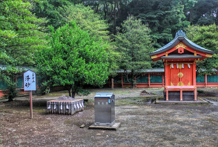 周游环游大巴12分钟左右在富士御室浅间神社下车即到 【清水鱼市场】