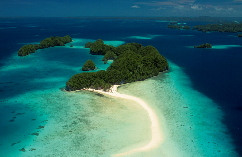 炎炎夏日的一抹清凉蔚蓝色的帕劳