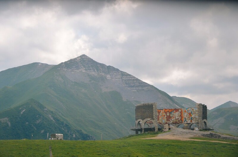 可摘星辰的人间天堂,小众又免签的欧洲国家格