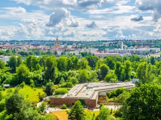 红山动物园地铁站