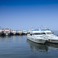 山东省威海市渤海湾码头游船_4718