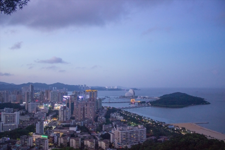 <深圳+珠海2日游>地王观光/游轮环香港岛澳门岛/梅溪牌坊珠海口岸人工岛含交通