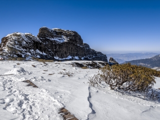 轿子雪山风景区