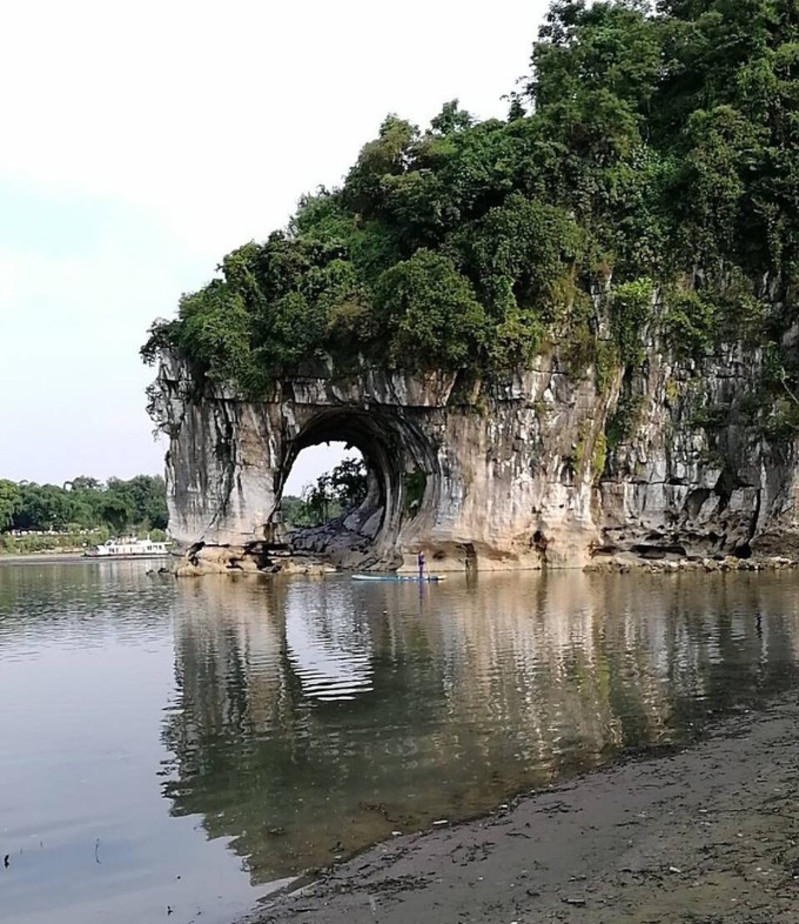 桂林訾洲岛象鼻山公园图片