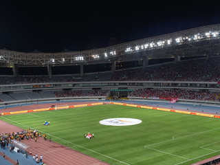 上海八万人体育场