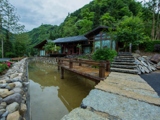 十二背后•双河洞国家地质公园