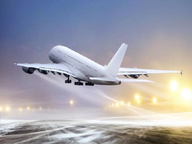 梦境飞翔与现实着陆，解析梦见飞起却不高，逮不住，落下一鞋的深层含义