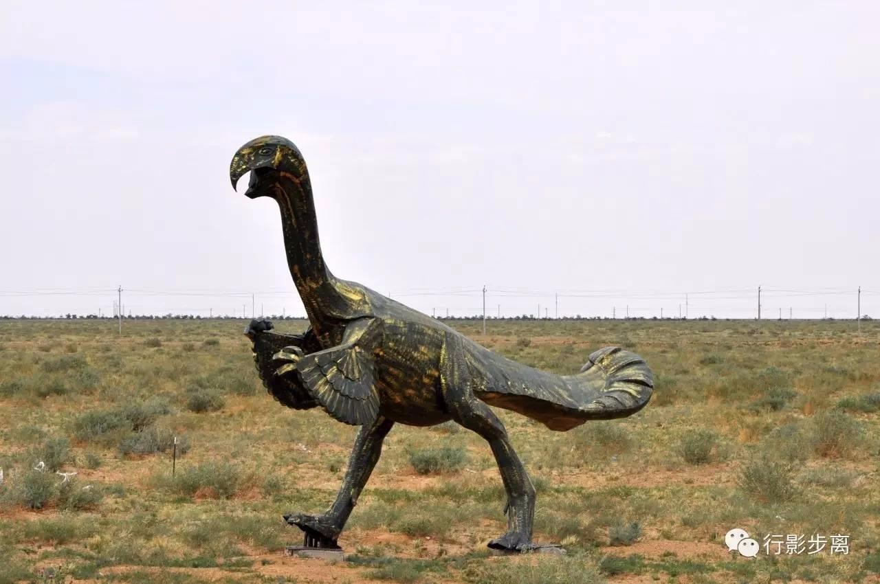 二连浩特是世界闻名的"恐龙之乡",独特的恐龙故乡,当然会有独具特色的