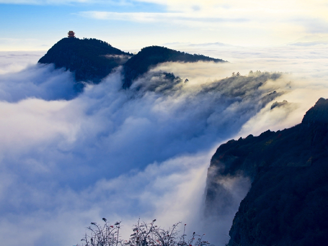  成都-峨眉山-乐山-都江堰-黄龙溪-熊猫乐园双飞5日游>巴适小镇 登
