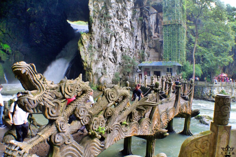 梦幻龙宫,自在田园.世界之最,空气罐头.