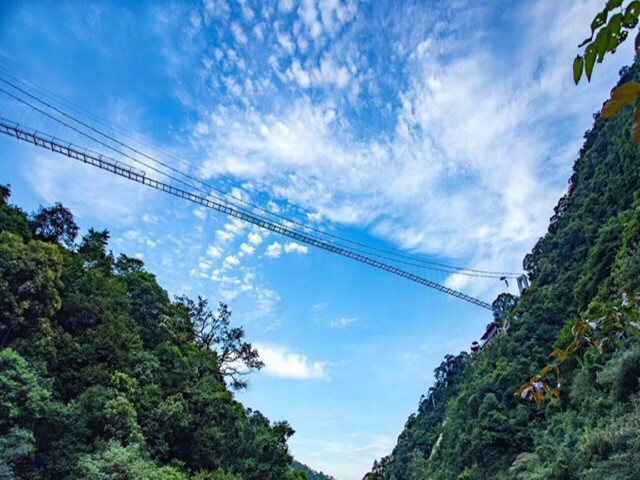 世界地质公园丹霞山登高,玻璃桥,百年老东街小吃