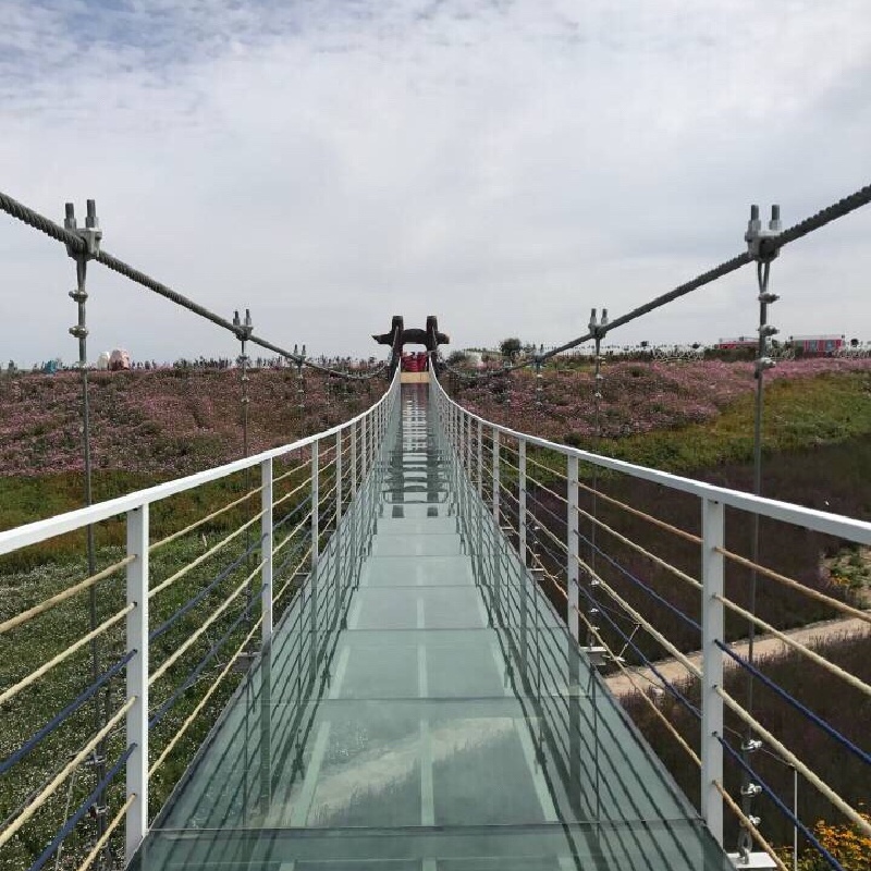 将兵沟塑造的大气磅礴 古堡森严 蜿蜒曲折 萧杀壮观 就现代旅游来讲