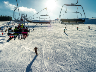 阳光山村滑雪场