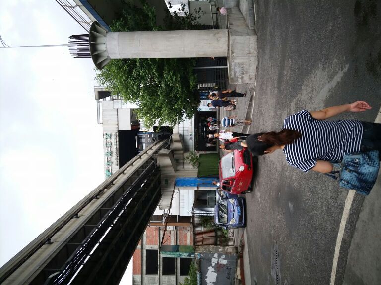 莫泰168(重庆上清寺牛角沱轻轨站店)