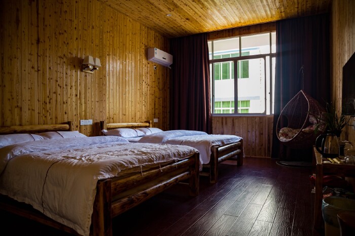 神仙居景区也是5a级的自然风景区,本来最不爱的就是爬山,所幸这座山并