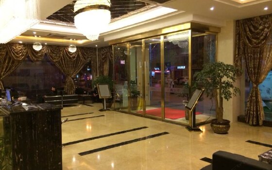 昭通华冠酒店